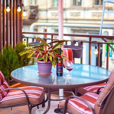 Shiny Avlabari Apartment Tbilisi ภายนอก รูปภาพ