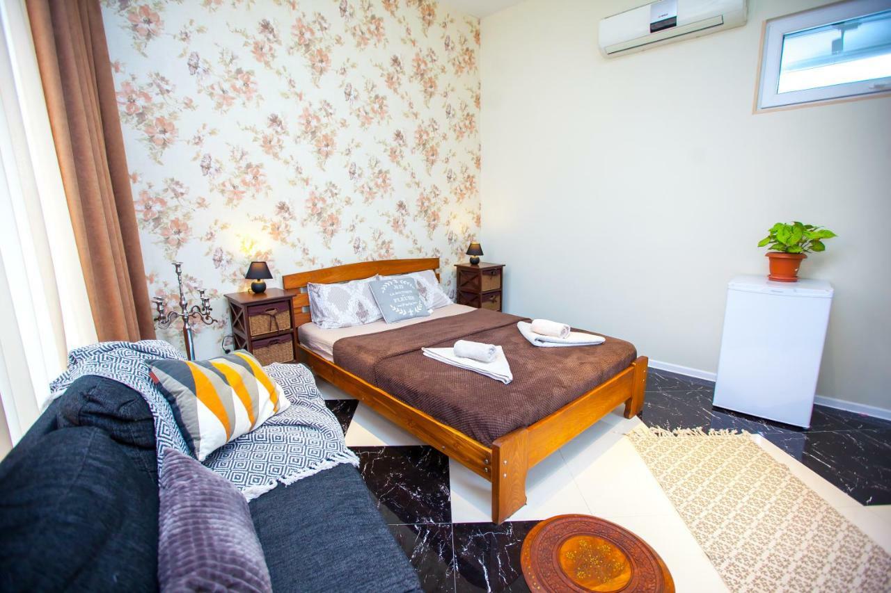 Shiny Avlabari Apartment Tbilisi ภายนอก รูปภาพ