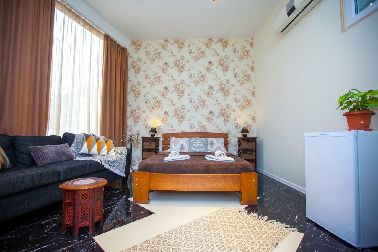 Shiny Avlabari Apartment Tbilisi ภายนอก รูปภาพ