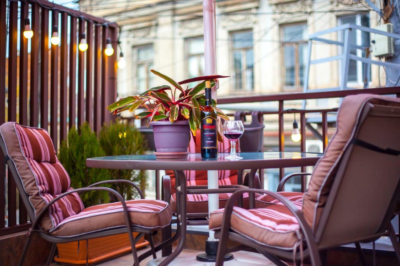 Shiny Avlabari Apartment Tbilisi ภายนอก รูปภาพ